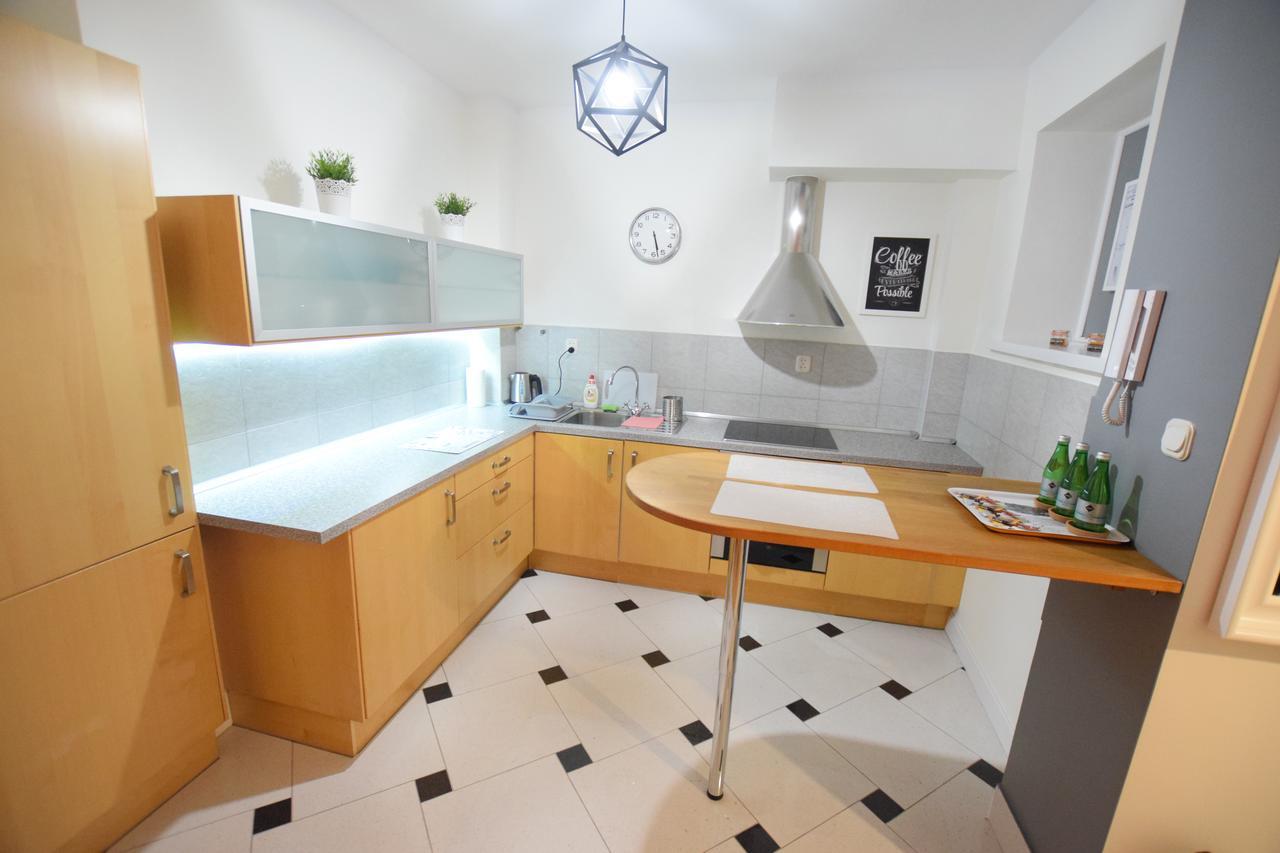 Elegant Old Town Apartment