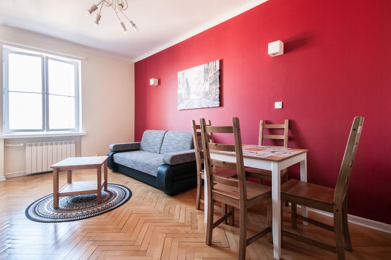 Elegant Old Town Apartament *